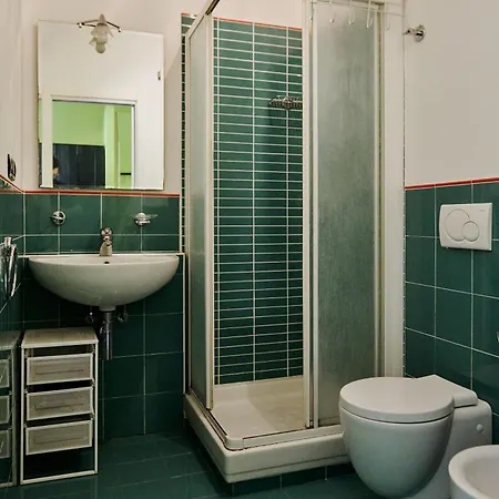 Apartamento Simple A Stone's Throw From Porta Susa